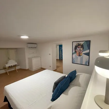 Caterina 70 Apartman Nápoly